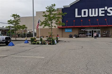 Lowes windham maine - Lowes - Windham 64 Manchester Drive, Windham, Maine 04062. Store hours, map locations, phone number and driving directions. ... Lowes - Windham is located on 64 ... 
